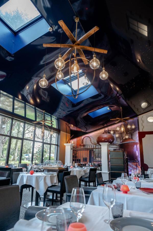 Logis Hotel Restaurant L'Essille Bassac Bagian luar foto